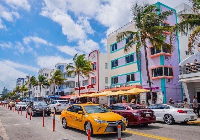 Une-ville-une-architecture-Miami-et-le-style-Art-Deco.jpeg